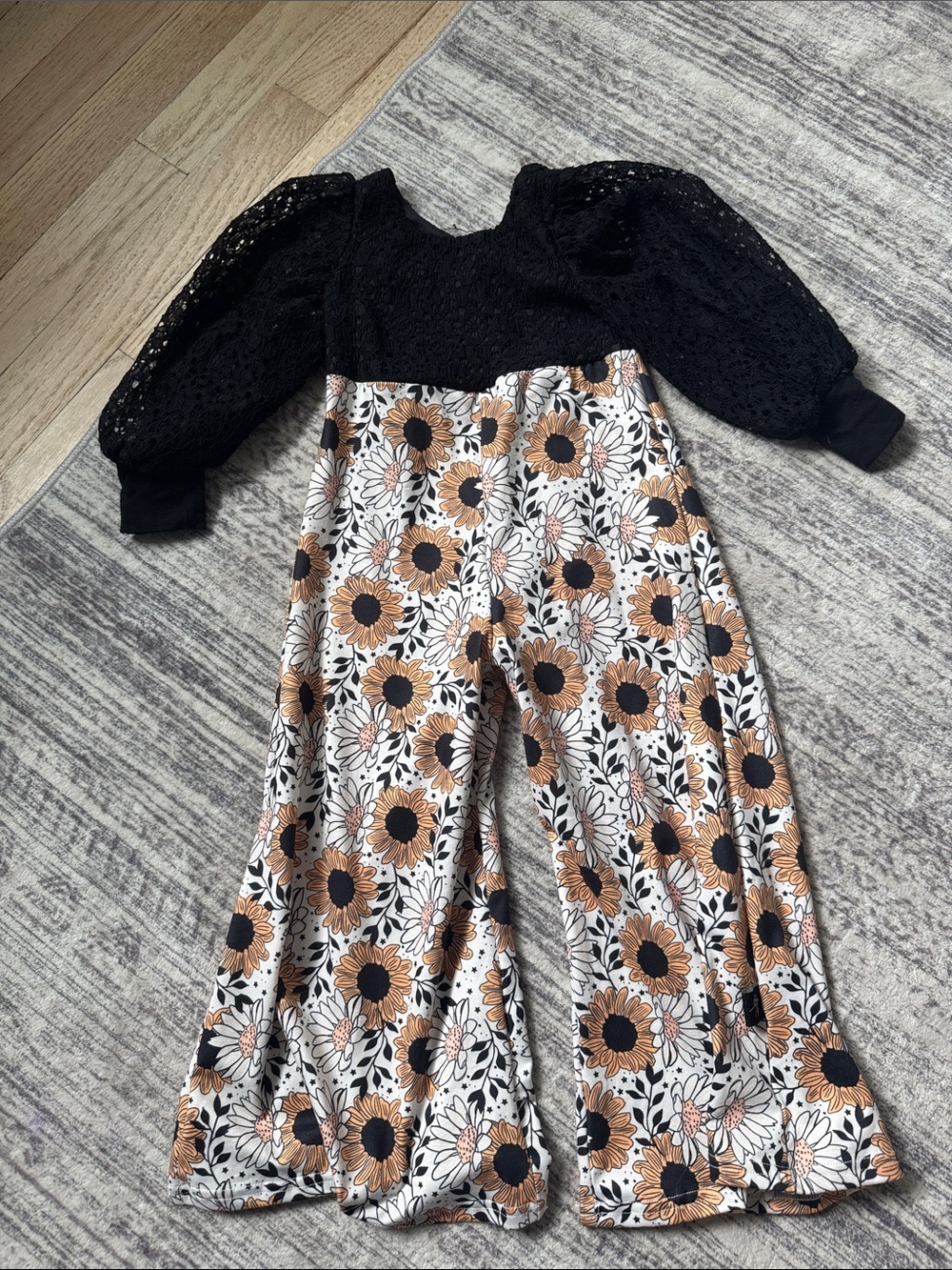 Girls Black & Cream Sunflower Wide-Leg Pants - Kids Bottoms